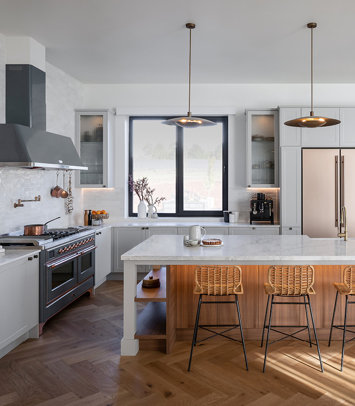 FARMHOUSE KITCHEN