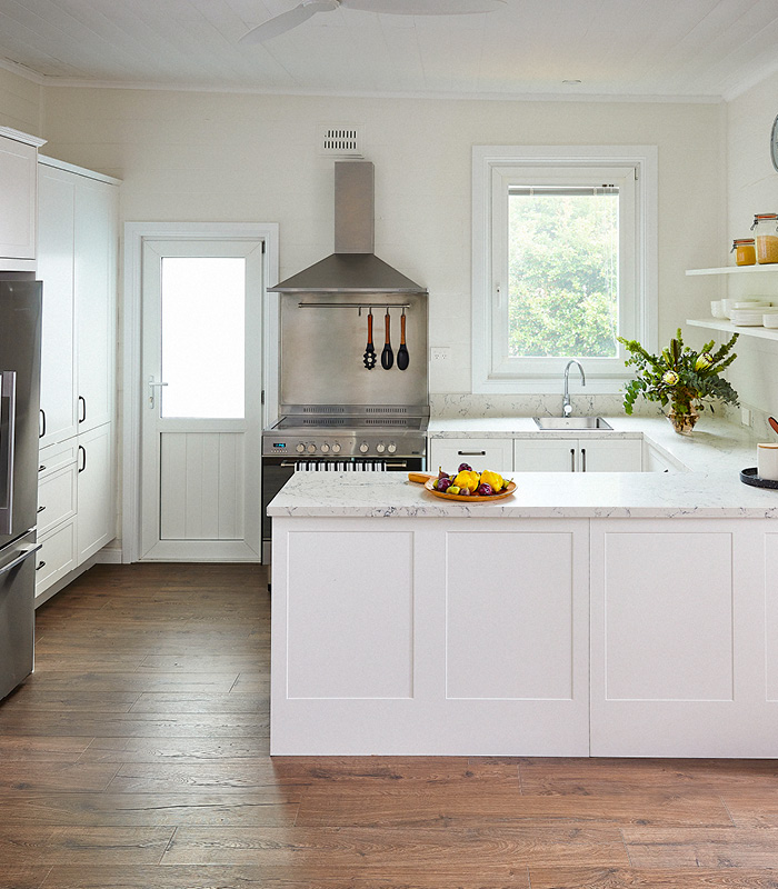 FARMHOUSE KITCHEN